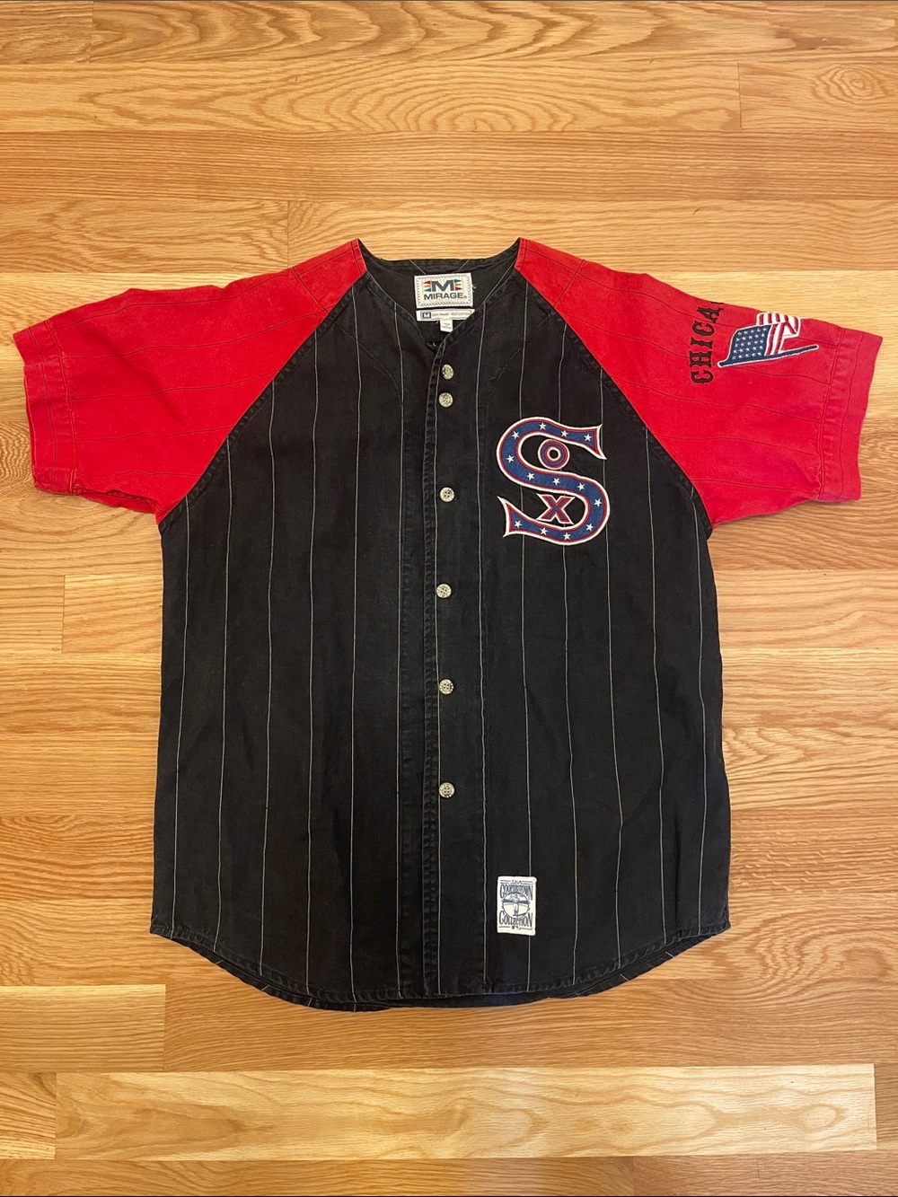 Chicago White Sox Pinstripe Button-Up Jersey Sz Medium